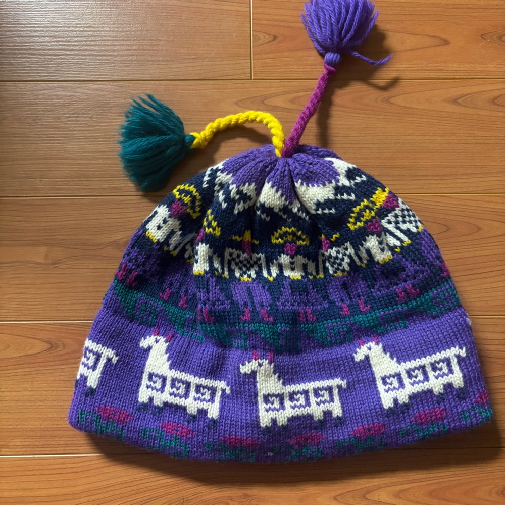 Vintage wool ski hat Mountain Ladies and Ewe